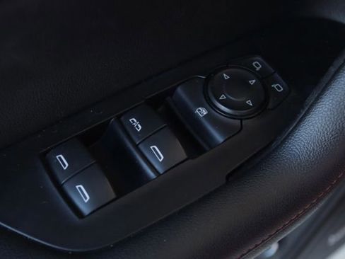 Used 2021 Chevrolet Blazer RS w/ Enhanced Convenience Package image 22