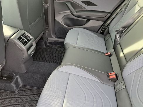 New 2026 Volkswagen Tiguan SE R-Line image 19