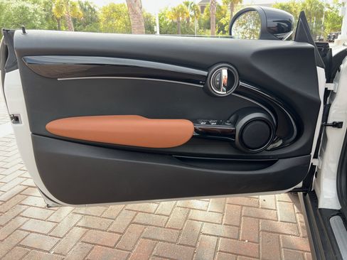 Used 2024 MINI Cooper Convertible w/ Signature Upholstery Package image 14