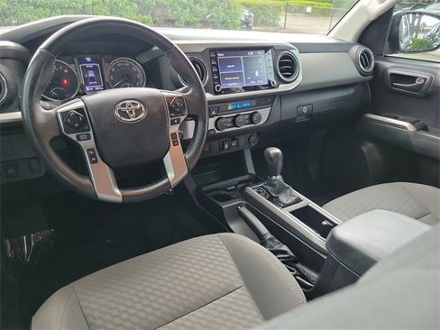 Used 2022 Toyota Tacoma SR5 image 8