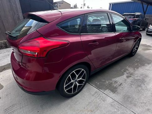 Used 2017 Ford Focus SEL image 6