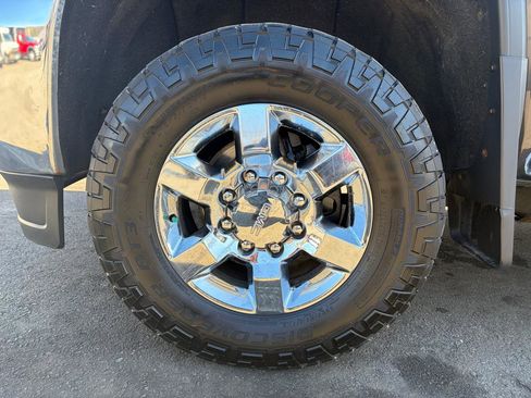 Used 2016 GMC Sierra 2500 SLT w/ Driver Alert Package image 18