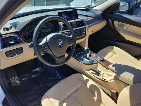 Used 2017 BMW 320i Sedan image 20