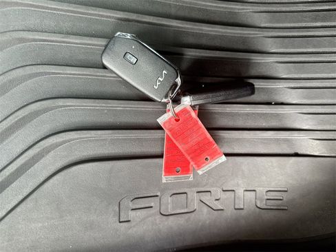 Used 2024 Kia Forte GT-Line w/ GT-Line Premium Package image 36