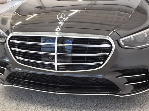Used 2025 Mercedes-Benz S 580e 4MATIC Sedan image 14