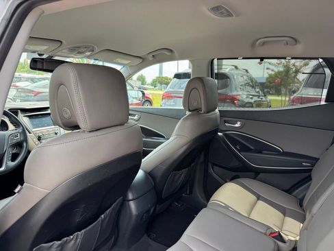 Used 2017 Hyundai Santa Fe Sport FWD image 21