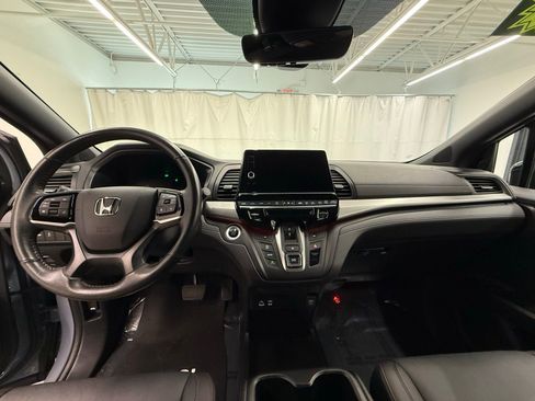 Used 2025 Honda Odyssey Sport-L image 17
