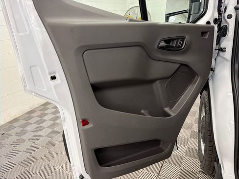 New 2026 Ford Transit 250 148 Medium Roof image 15