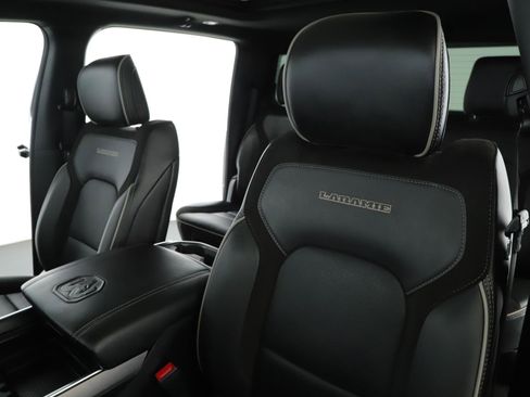 Used 2024 RAM 1500 Laramie image 4