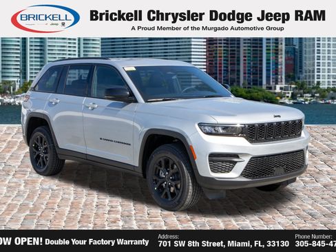 New 2025 Jeep Grand Cherokee Laredo RWD image 3