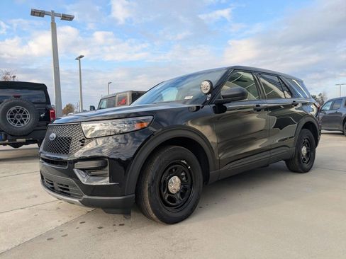 New 2025 Ford Explorer 4WD Police Interceptor image 7