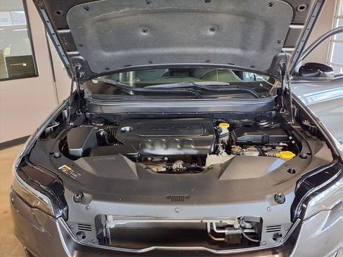 Used 2023 Jeep Cherokee Altitude Lux image 13