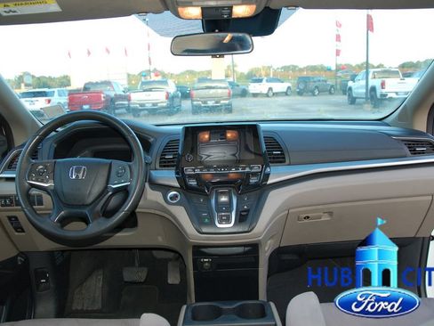 Used 2019 Honda Odyssey EX image 16