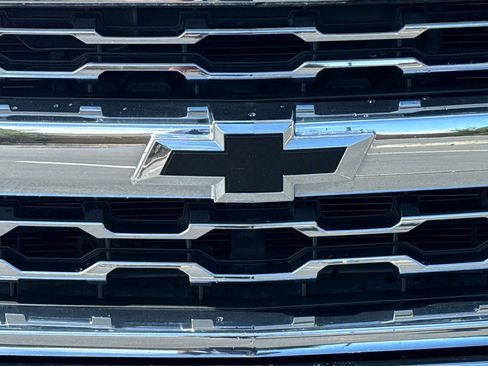 Used 2018 Chevrolet Silverado 1500 LTZ w/ Sport Package AWD/4WD image 8