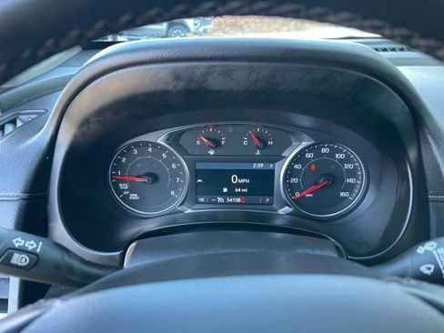 Used 2024 GMC Terrain SLT image 9