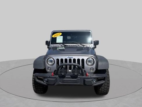 Used 2017 Jeep Wrangler Unlimited Rubicon AWD/4WD image 2
