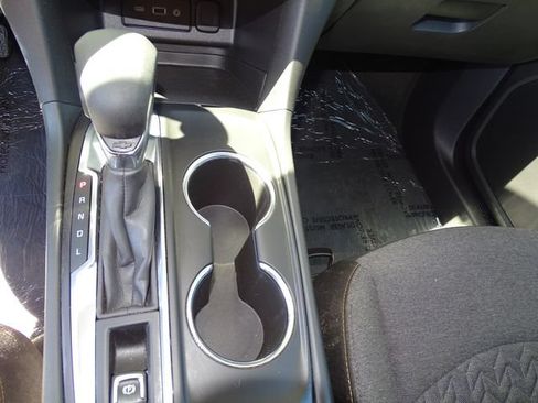 Used 2023 Chevrolet Equinox LT FWD image 13