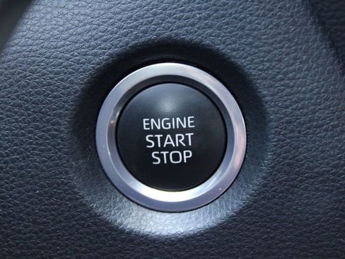 Used 2023 Toyota Corolla SE image 30