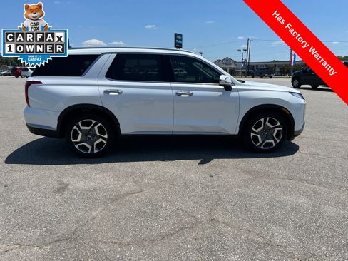 Used 2023 Hyundai Palisade SEL w/ Premium Package FWD image 6