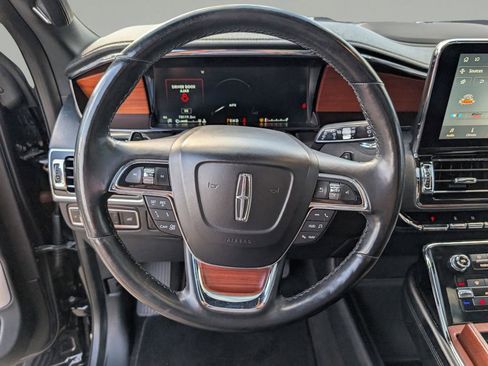 Used 2020 Lincoln Navigator L Reserve w/ Equipment Group 208A Reserve image 22