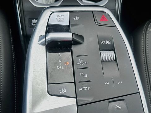 Used 2025 BMW X1 xDrive28i AWD/4WD image 25