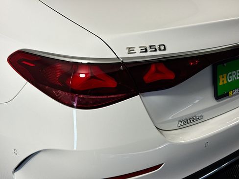 Used 2025 Mercedes-Benz E 350 Sedan image 36