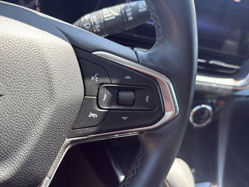 Used 2024 Chevrolet Trax ACTIV w/ Sunroof Package FWD image 15