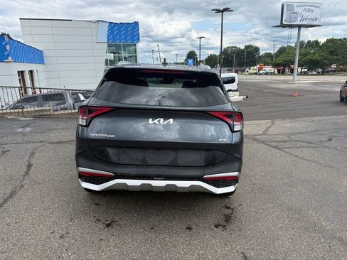 Used 2023 Kia Sportage EX AWD/4WD image 7