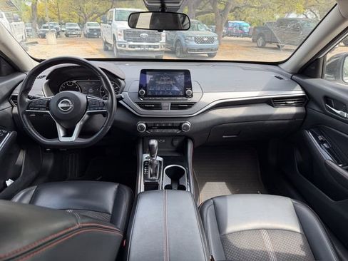 Used 2024 Nissan Altima 2.5 SR image 16