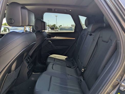 Used 2020 Audi Q5 2.0T Titanium Premium Plus AWD/4WD image 14