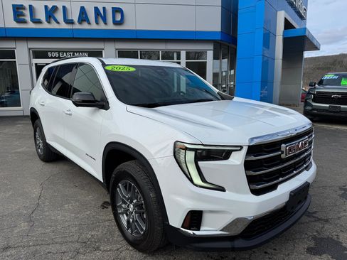 Used 2025 GMC Acadia Elevation image 13