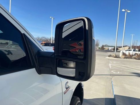 Used 2024 RAM 2500 Big Horn w/ Off Road Package image 13