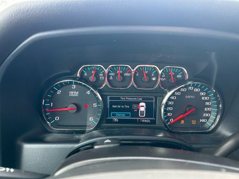 Used 2018 Chevrolet Silverado 1500 LT w/ LT Fleet Convenience Package image 19