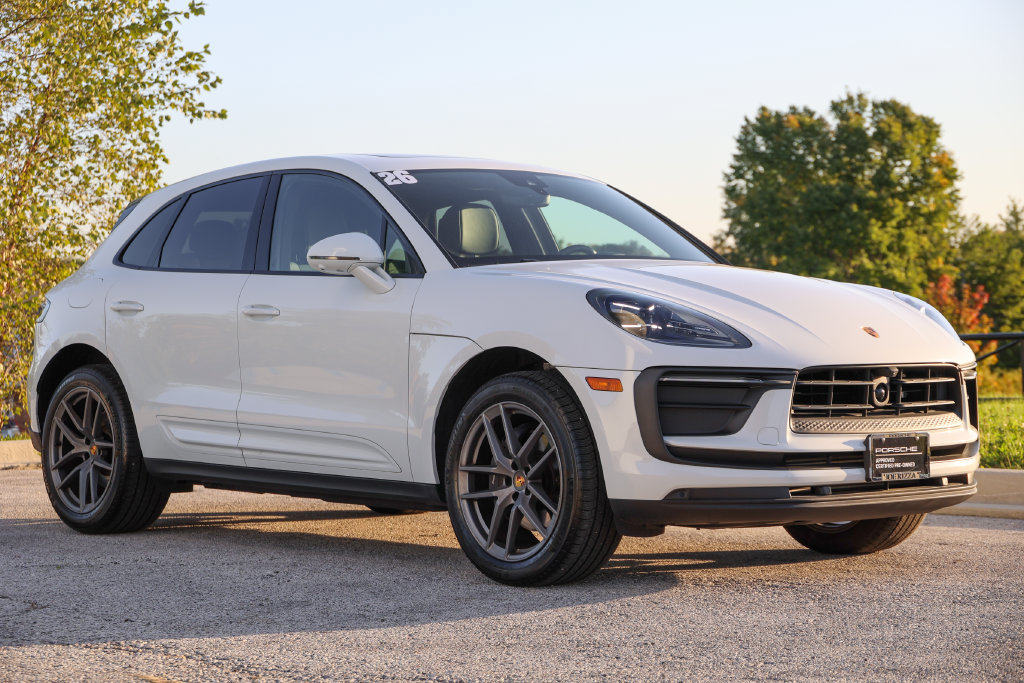 Certified 2026 Porsche Macan AWD/4WD image 15
