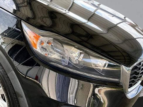 Used 2020 Kia Sorento L FWD image 29