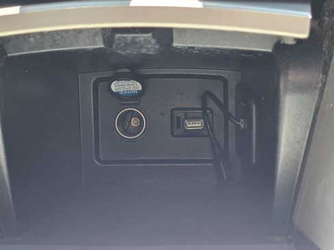 Used 2009 Toyota Camry LE FWD image 37