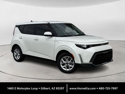 New 2025 Kia Soul LX