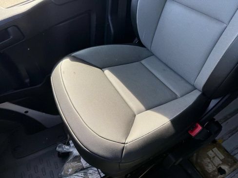 Used 2024 RAM ProMaster 2500 w/ Convenience Group FWD image 17