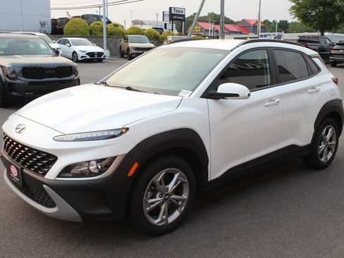 Used 2023 Hyundai Kona SEL w/ Cargo Package AWD/4WD image 2