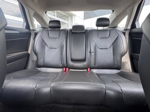Used 2016 Ford Fusion Titanium FWD image 26