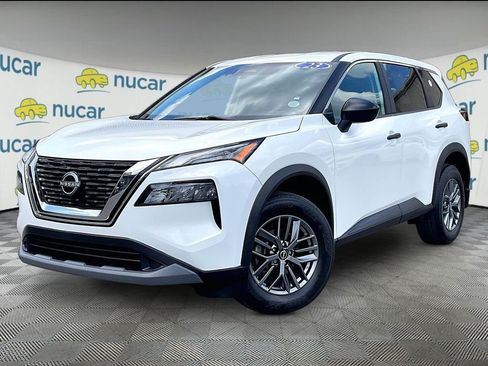 Used 2023 Nissan Rogue S AWD/4WD image 3
