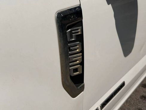 Used 2017 Ford F350 XL w/ Power Equipment Group AWD/4WD image 21