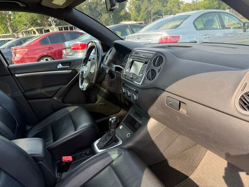 Used 2014 Volkswagen Tiguan R-Line image 9