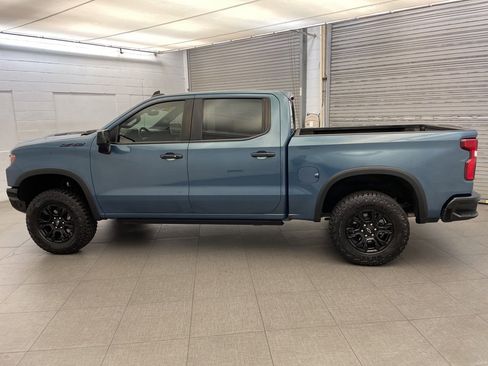 Used 2024 Chevrolet Silverado 1500 ZR2 w/ Technology Package image 8