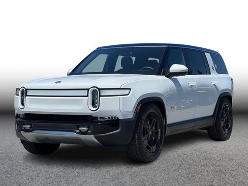 Used 2024 Rivian R1S Adventure AWD/4WD image 1