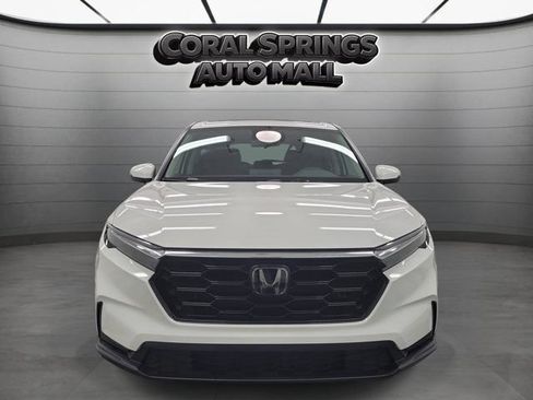 Used 2025 Honda CR-V EX image 2