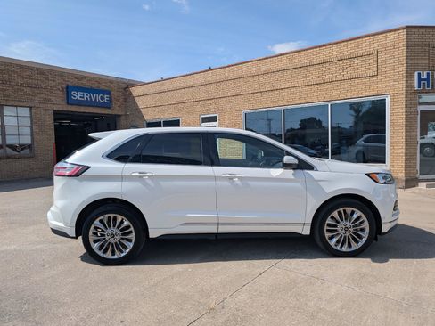 Used 2020 Ford Edge Titanium w/ Equipment Group 301A AWD/4WD image 5