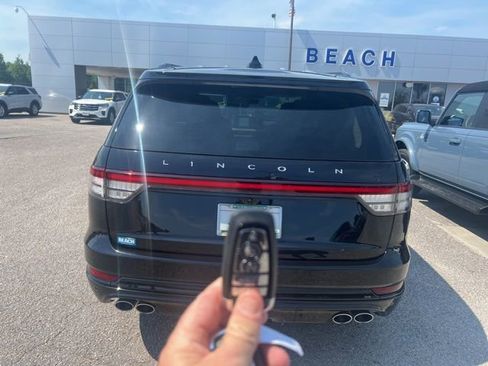 Used 2025 Lincoln Aviator Reserve w/ Equipment Group 201A image 5