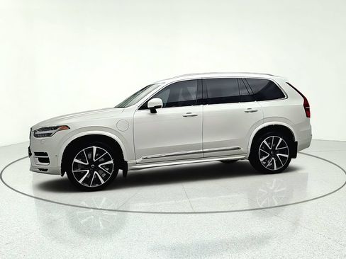 Used 2021 Volvo XC90 T8 Inscription Expression w/ Protection Package Premier AWD/4WD image 4