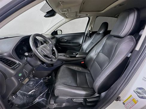 Used 2022 Honda HR-V EX-L image 14